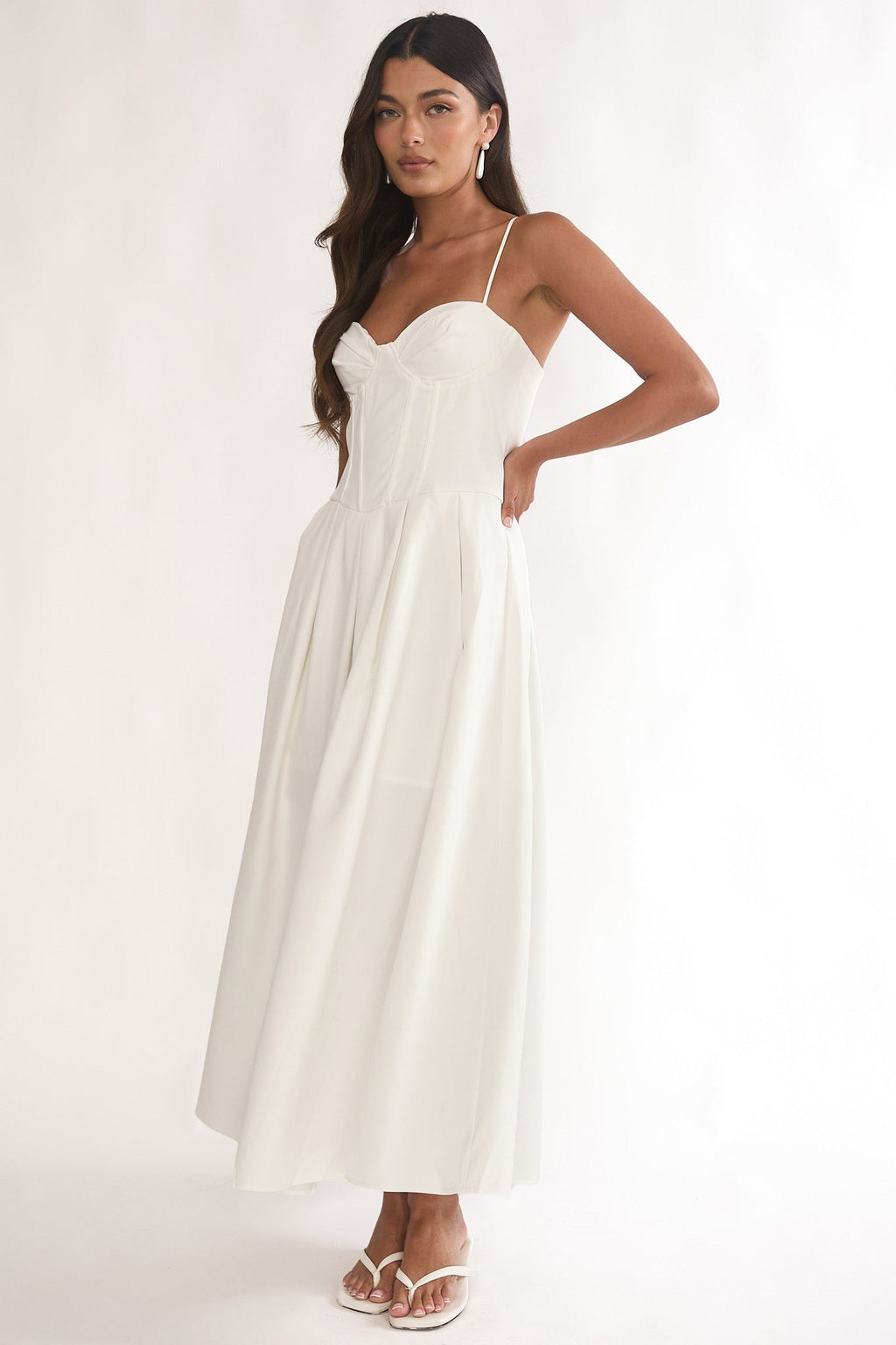 Kearsy Box Pleat Sweetheart Neckline Midi Dress White