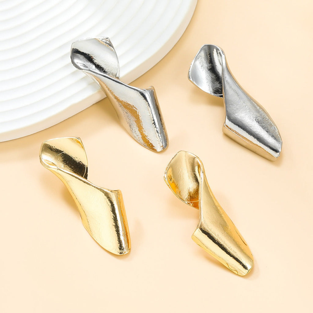 Thick Metal Sheet Curve Earrings